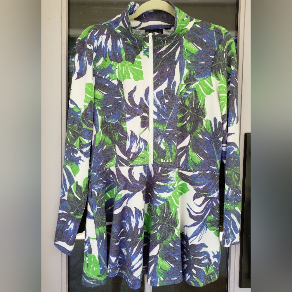 Attitudes by Renée top, size m, never worn